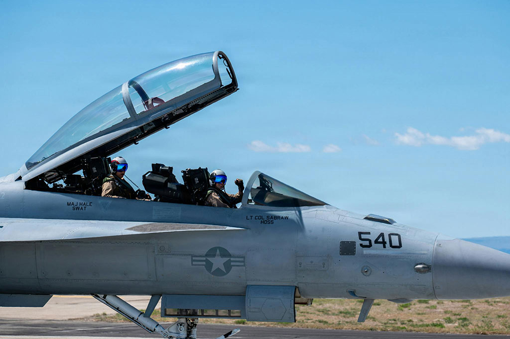 mae-us-navy-ea-18g-growlers.jpg mae-us-navy-ea-18g-growlers.jpg